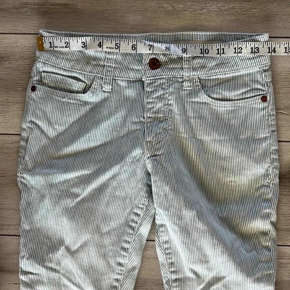 Anthropologie Pilcro mid rise skinny pinstripe jeans size 25
